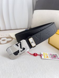 Product Name: Lv..Louis..Vuitton belt original Model: Buckle, classic pure stee