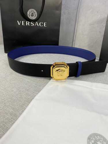 Width: 4.0Cm The Versace Double-Sided Lychee Belt Is Decorated With The Iconic V
