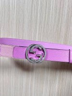 4.0 Wide New Style: A delicate color palette cleverly blends Renaissance aesthet