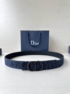 Width 3.5Cm This 35Mm Double-Sided Belt Combines Elegance With Modernity. Double
