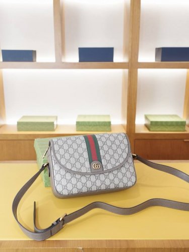 Gucci official website synchronized high-end crossbody shoulder bag, a timeless