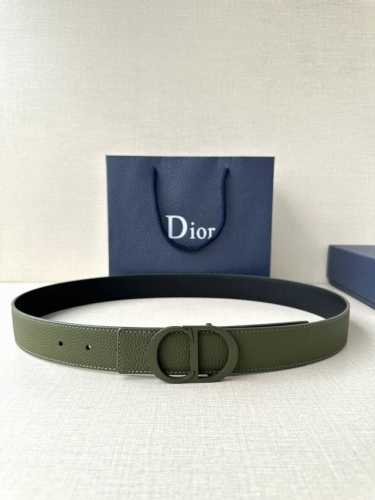 Width 3.5Cm Dior's belt buckle is crafted from stainless steel with a camouflage