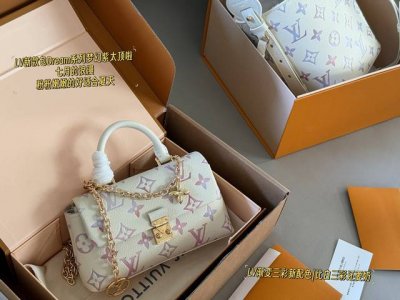 Mini with box Size: 21*11cm L's Nano Madeleine Mini Madeleine is back as a princ