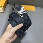 L0Uis Vuitt0N latest upgraded version of the counter. Width 40mm. Exquisite craf