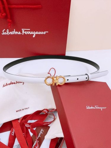 Ferragamo # Classic Gancio belt for women Smooth calfskin plain surface, full of