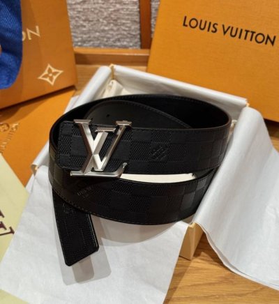 Lvpyramide 40mm Reversible Belt Menswear Artistic Director Virgil Abloh infuses