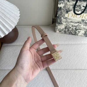 Dior's new belt is made of fine top-grain leather, which feels soft, comfortable