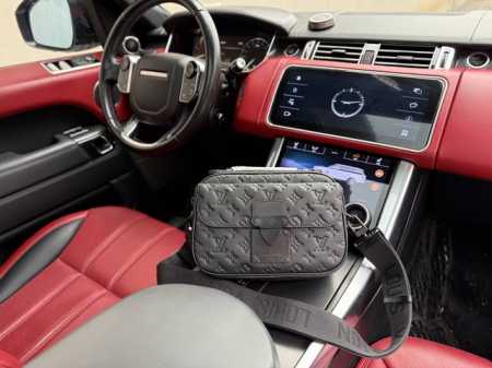 High-end new Louis Vuitton LV shoulder bag, messenger bag, messenger bag M58489 - Click Image to Close