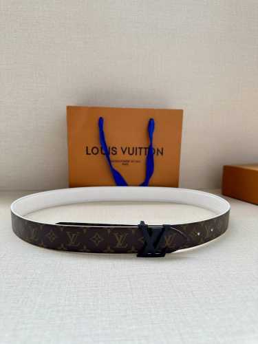 3.0 Width Lv Flowergram Round Double-Sided Belt Reinterprets Louis Vuitton's Cla