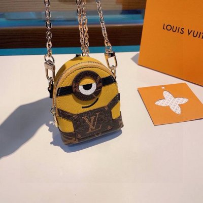 Original goods Louis Vuitton Minions chain crossbody bag, Mini bag can hold bank