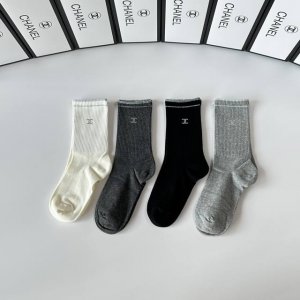 Specially packaged Chanel new style embroidered mid-length slouch socks! Four pa