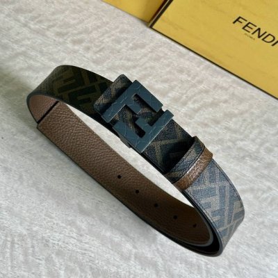 Fendi, same style as the Fendi counter, width 4.0cm, double loop reversible belt