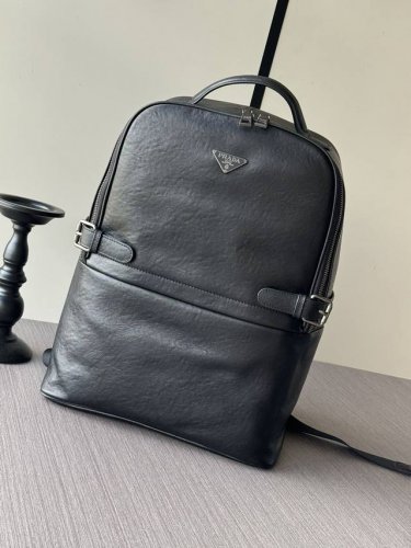 The latest and hottest Prada handbags are shipping in bulk. We won't boast abou