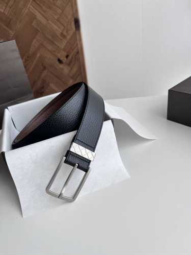 Bv latest men's belt, double-sided original Italian pebbled calfskin with a slig