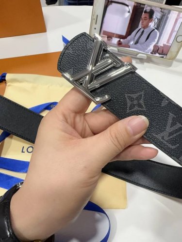 Lv Louis Vuitton Full Packaging 40Mm Width Authentic One-Piece Cast Metal Buckle