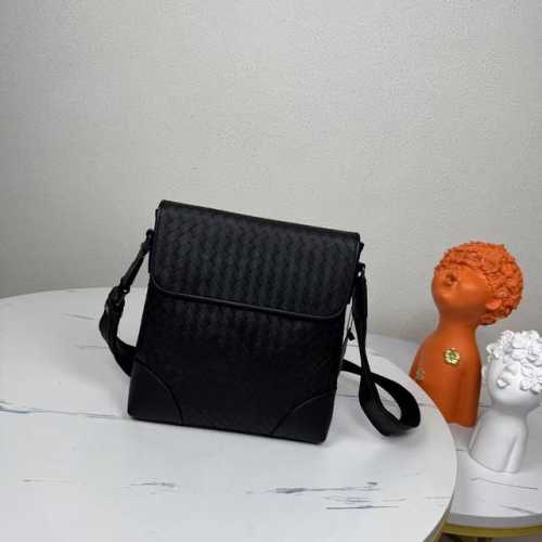 Bv The latest men's shoulder bag, original quality, made from premium waxed cowh