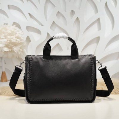 Bv - The latest men's briefcase. Original quality. Made with premium waxed cowhi