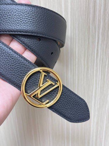 Louis Vuit*On 2025 Spring and Summer Louis Family Light Luxury Lapel Knitted Sho