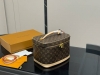 Folding boxLv's cosmetic bags are quite popular in the fashion world this season