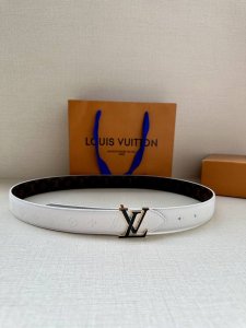 3.0 Wide Lv Flowergram Round Double-sided Belt interprets Louis Vuitton's classi