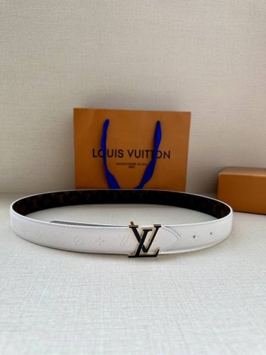 3.0 Wide Lv Flowergram Round Double-sided Belt interprets Louis Vuitton's classi