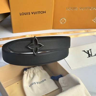 L0Uis Vuitt0N Men's Original Belt, 35mm wide, made from lychee-grained Togo leat