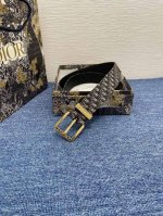 This 35Mm Double-Sided Belt Combines Elegance And Modernity. New For Winter 550.