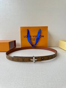 This 2.0-Inch-Wide Lv Iconic Belt Reimagines Traditional Elements With A Modern