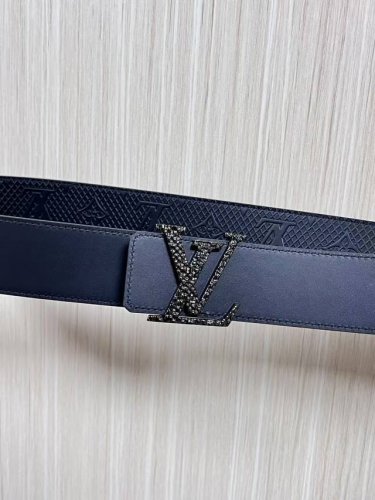 4.0mm wide double-sided imported cowhide embossed leather, original single-piec