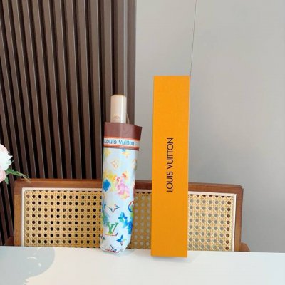 Louis Vuitton's new three-fold automatic folding umbrella with new coating techn