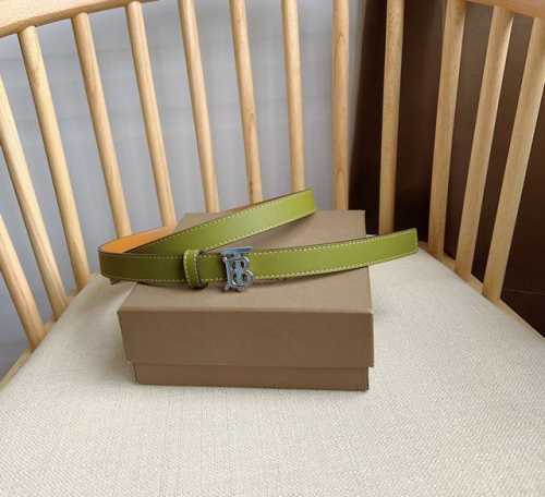 Burberry Burberry counters synchronized new Italian refined double-sided dual-pu