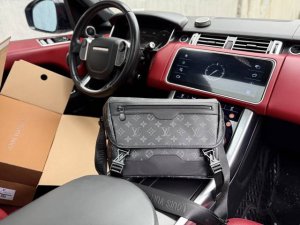 High-end Louis Vuitton Messenger Voyager shoulder bag M12517 Louis Vuitton Mess