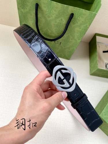 Belt Width 3.8 Cm Gucci In The Spring/Summer Collection, The Brand's Iconic Doub