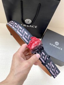 Width 4.0Cm This Grained Cowhide Belt From Versace Features A Colorful 3D Medusa