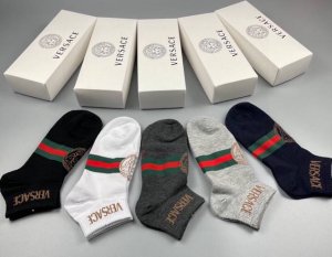 Special Versace new men's socks, one box of five pairs of pure cotton material,