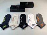 Special Arc'teryx men's new short socks are made of pure cotton material, with