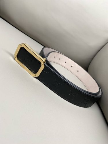 Gg Gucci 3.5cm wide imported cowhide hot-embossed belt with exquisite hardware.