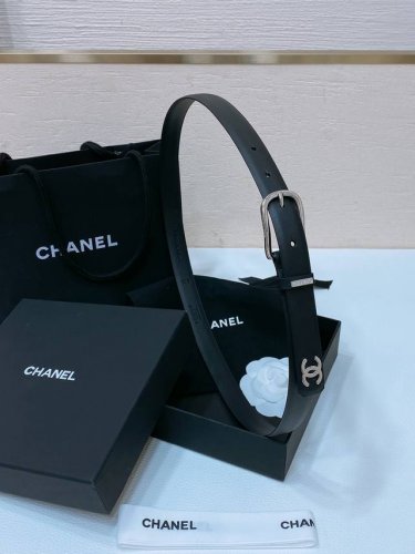 Chanel Cc Calfskin, Classic Pin Buckle, Metal Logo, Soft And Smooth, 2.0 Cm, Pre