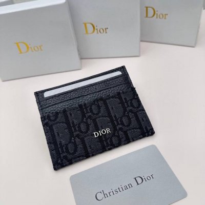 Dior D45 Color: Black Size: 10*7.5 The latest model is available at Dior counter