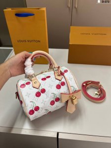 Lv Cherry Pillow Bag Lv Cherry is out~ It's so beautiful that people fall in lov