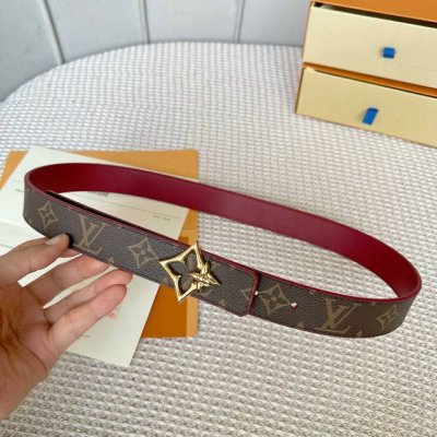 L0Uis Vuitt0N This season's new Lvjia women's belt is 30mm wide and made from cu