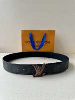 4.0 Wide Lv Dimension reversible belt brightens up everyday style with subtle st