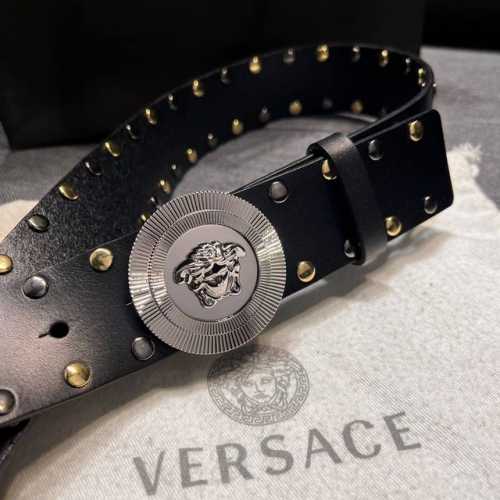 Versace width 4.0Cm New leather belt, decorated with the classic Versace Medusa