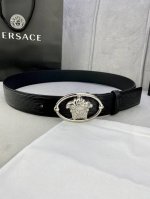 Width 4.0Cm This Versace Belt With Ripple Leather Sole Is Decorated With The Ico