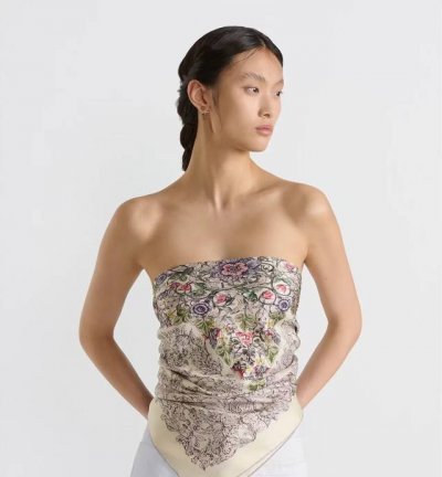 The new Dior official website synchronized floral series is so beautiful. The ne