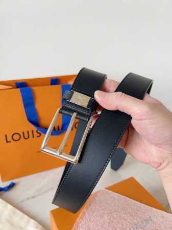 New Arrival! Louis Vuitton Men's Classic Buckle Belt Suitable for both business - Click Image to Close