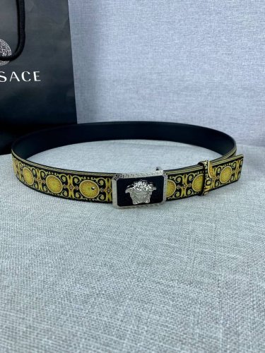 Width 4.0Cm Versace This Palazzo Belt Is Made Of Cowhide Leather And Decorated W