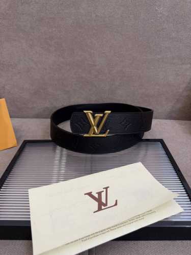 Lv Dimension 4.0 double-sided belt introduces classic style into a novel size de