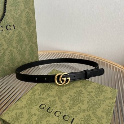Gucci 2025 new men's lapel Polot shirt short sleeves is made of imported fabrics