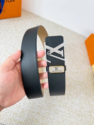 Product Name: Louis Vuitton Belt - Original Single Belt Model: Hook, Classic Pur